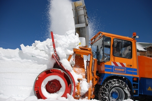 Déneigement du Galibier