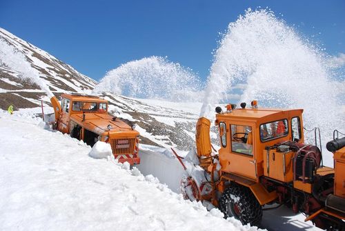 Déneigement du col du Mont-Cenis